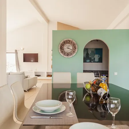 Buena Vista With Heated Indoor Pool In El Roque فيلة لا أوليفا