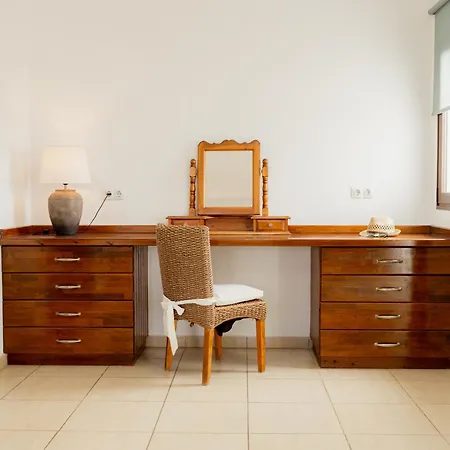 Buena Vista With Heated Indoor Pool In El Roque * La Oliva