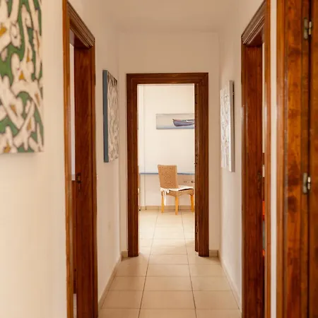 فيلة Buena Vista With Heated Indoor Pool In El Roque لا أوليفا